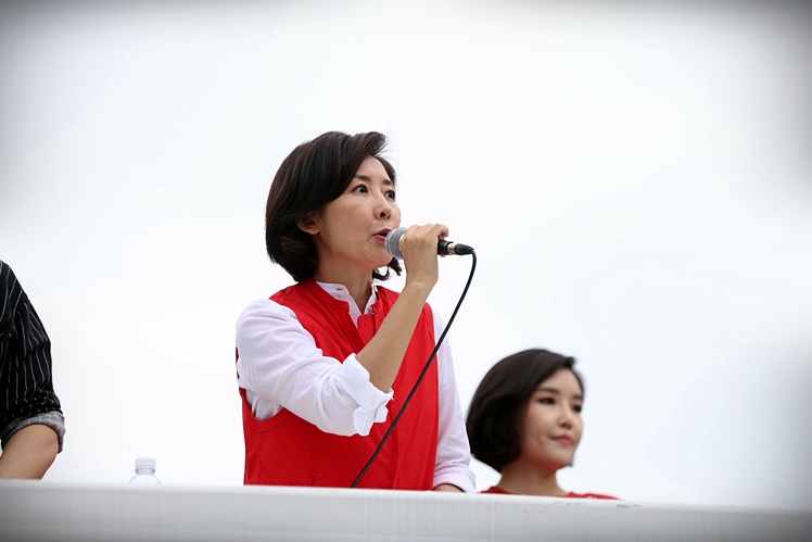 제목 노출 영역입니다 이미지