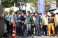 황교안 당 대표, 태풍 '미탁' 피해지역 현장 방문