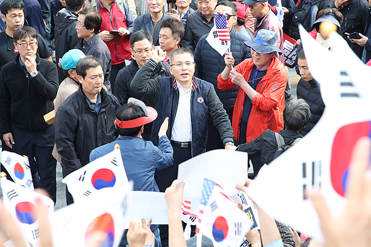 제목 노출 영역입니다 이미지