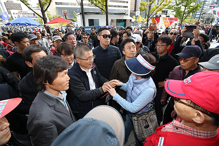 제목 노출 영역입니다 이미지