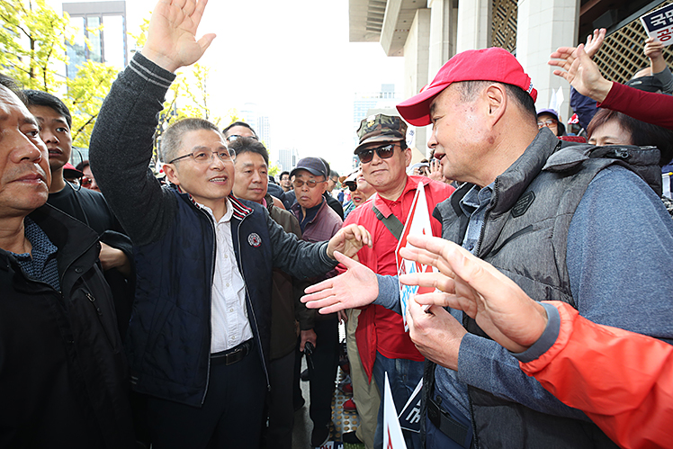 제목 노출 영역입니다 이미지