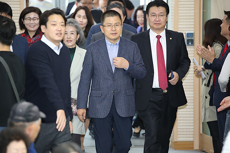 제목 노출 영역입니다 이미지