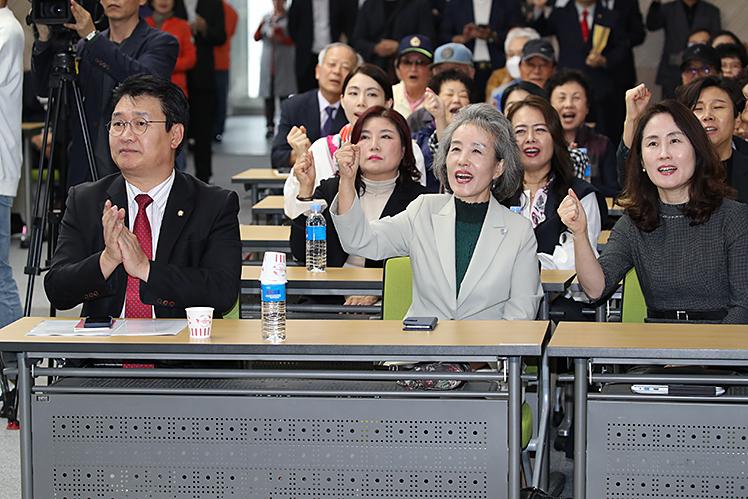 제목 노출 영역입니다 이미지