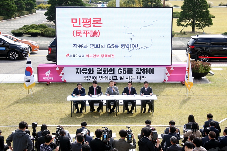 제목 노출 영역입니다 이미지