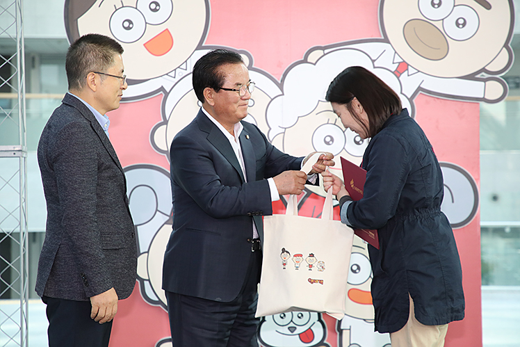 제목 노출 영역입니다 이미지