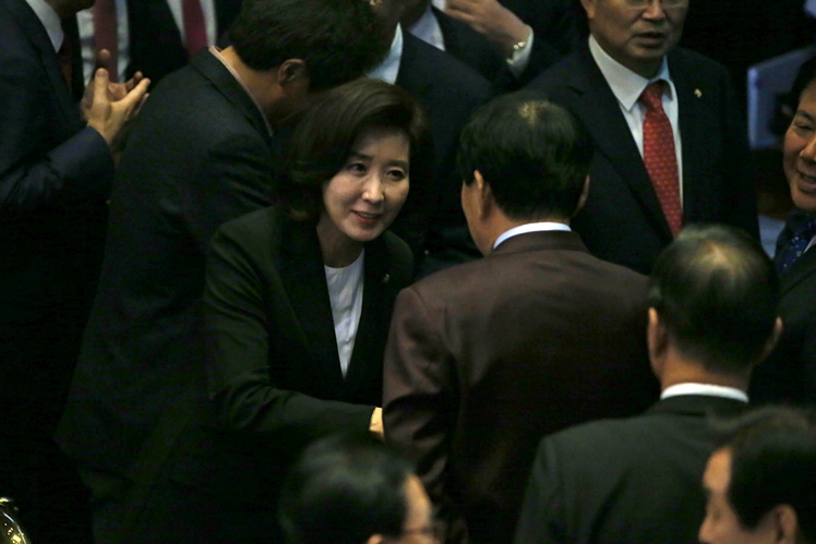 제목 노출 영역입니다 이미지