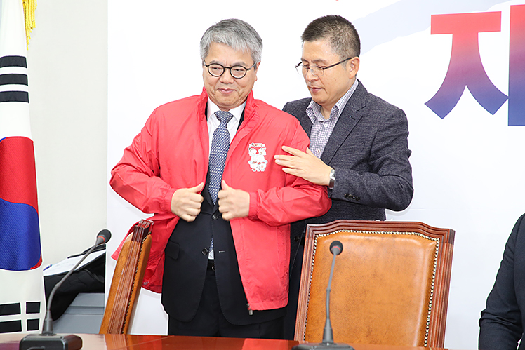 제목 노출 영역입니다 이미지