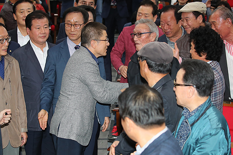 제목 노출 영역입니다 이미지