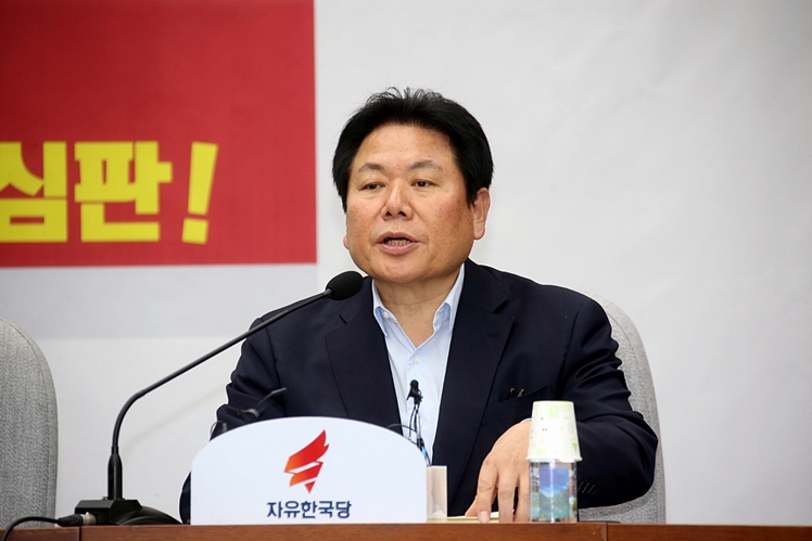 제목 노출 영역입니다 이미지