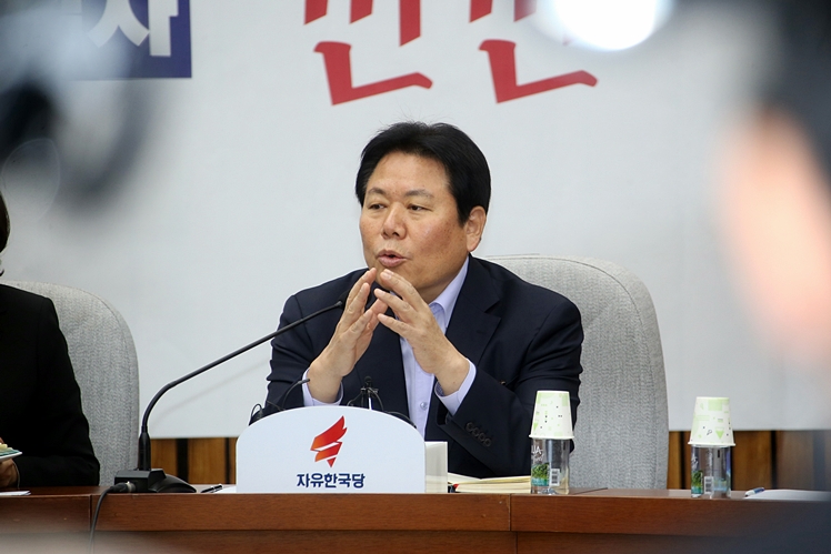 제목 노출 영역입니다 이미지