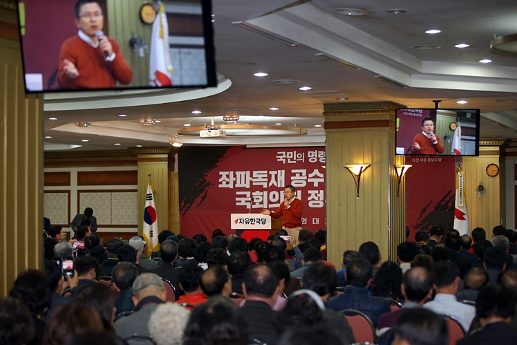 제목 노출 영역입니다 이미지