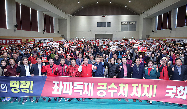 제목 노출 영역입니다 이미지