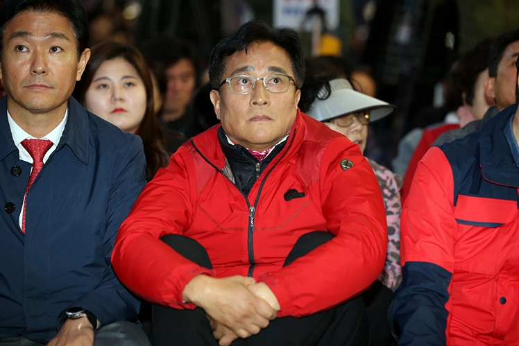 제목 노출 영역입니다 이미지