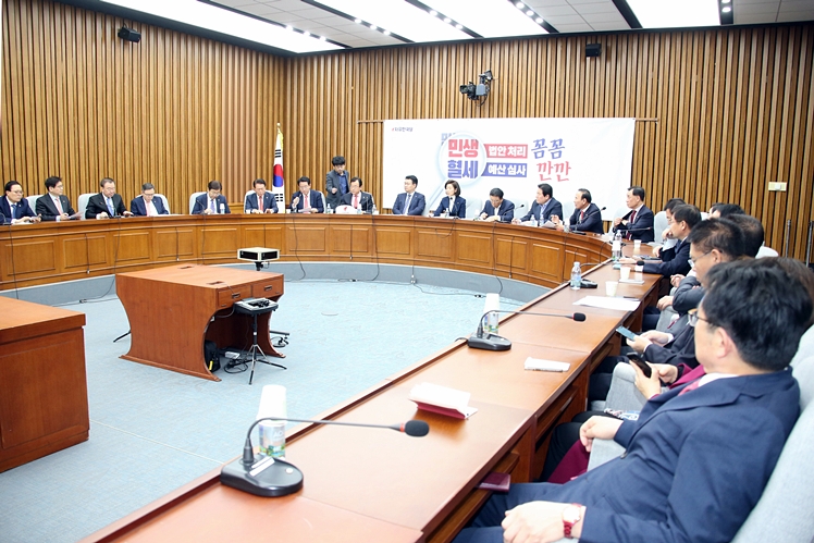 제목 노출 영역입니다 이미지