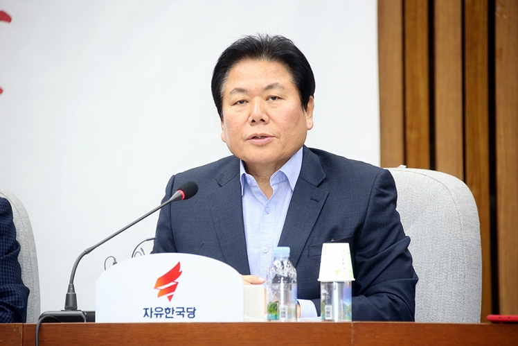 제목 노출 영역입니다 이미지