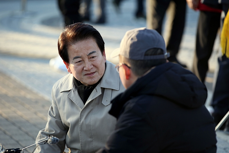제목 노출 영역입니다 이미지