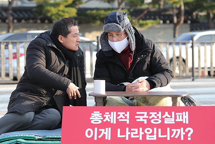 제목 노출 영역입니다 이미지