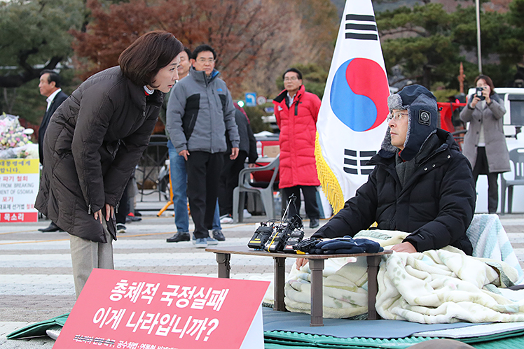 제목 노출 영역입니다 이미지