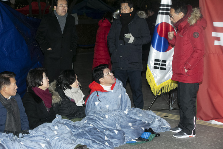 제목 노출 영역입니다 이미지