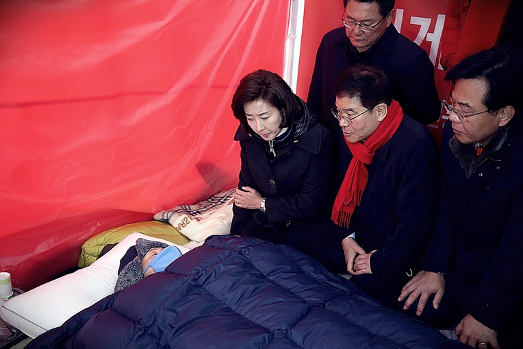 제목 노출 영역입니다 이미지