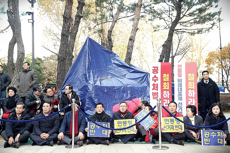 제목 노출 영역입니다 이미지