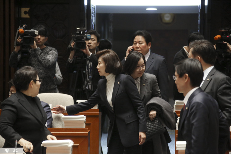 제목 노출 영역입니다 이미지