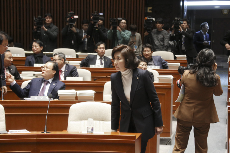 제목 노출 영역입니다 이미지
