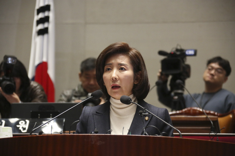 제목 노출 영역입니다 이미지