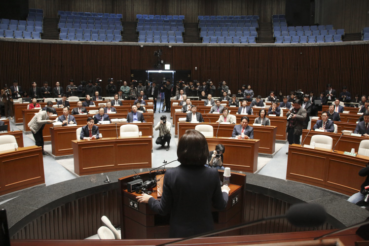 제목 노출 영역입니다 이미지
