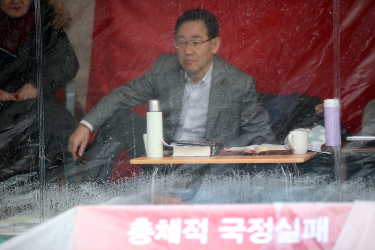 제목 노출 영역입니다 이미지