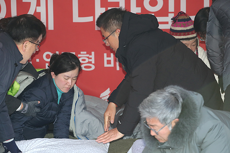 제목 노출 영역입니다 이미지