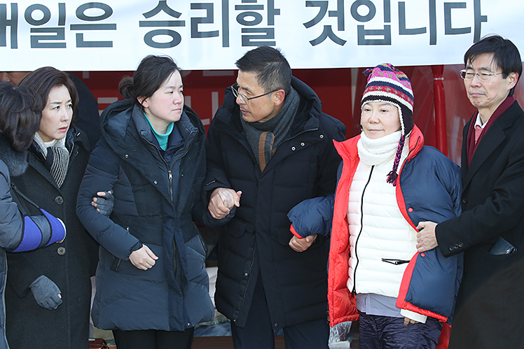 제목 노출 영역입니다 이미지