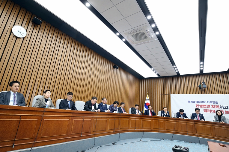 제목 노출 영역입니다 이미지