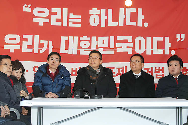 제목 노출 영역입니다 이미지