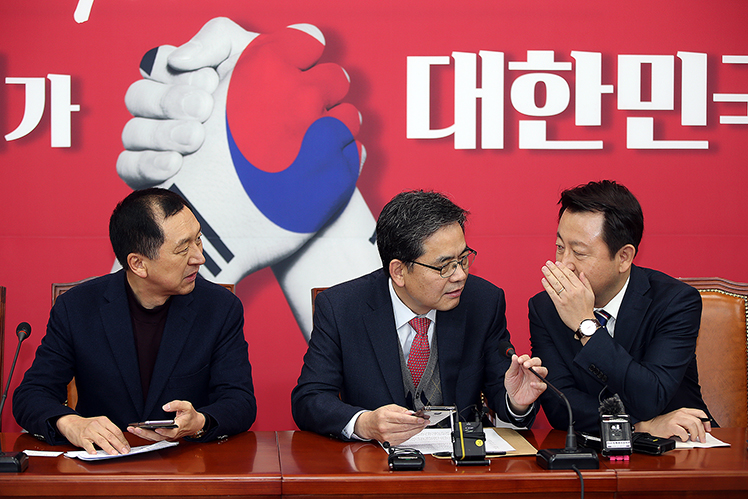 제목 노출 영역입니다 이미지