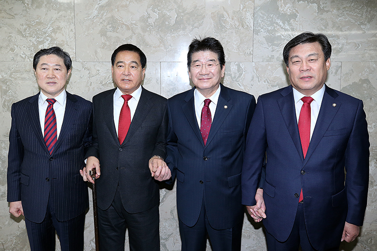 제목 노출 영역입니다 이미지