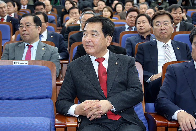 제목 노출 영역입니다 이미지