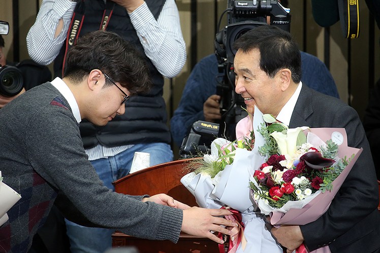 제목 노출 영역입니다 이미지