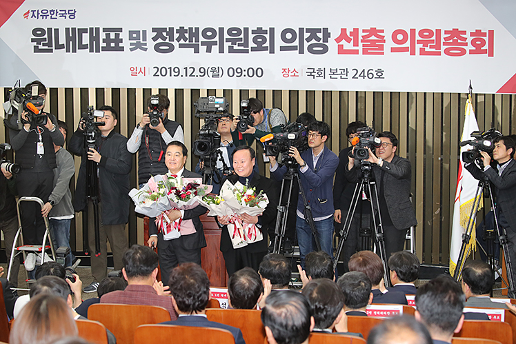 제목 노출 영역입니다 이미지