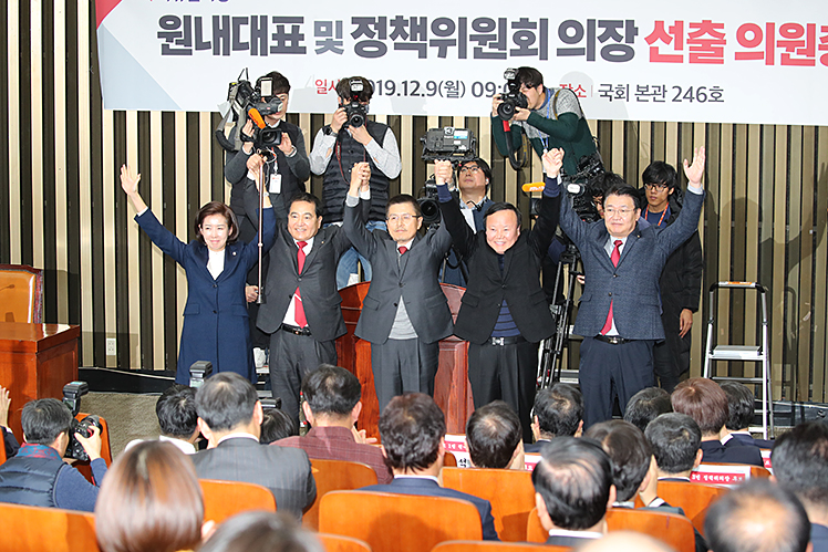 제목 노출 영역입니다 이미지
