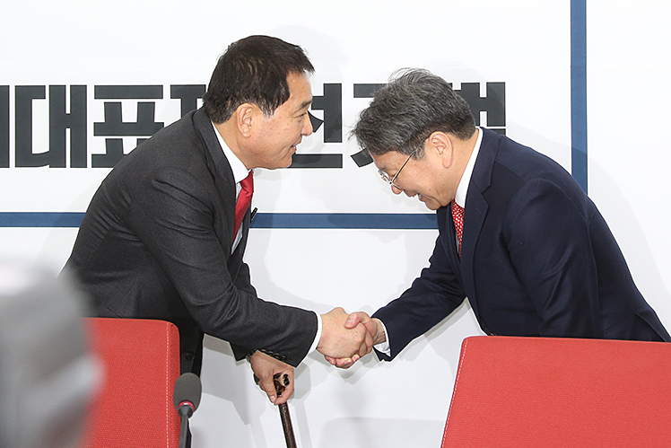 제목 노출 영역입니다 이미지