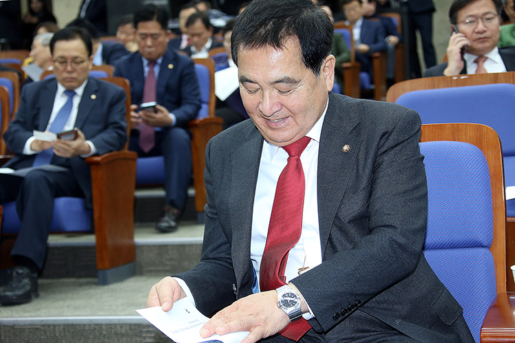 제목 노출 영역입니다 이미지