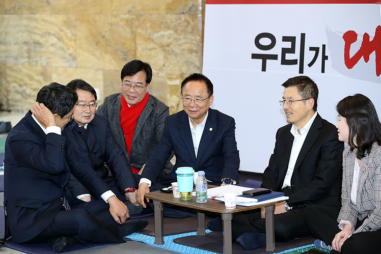 제목 노출 영역입니다 이미지