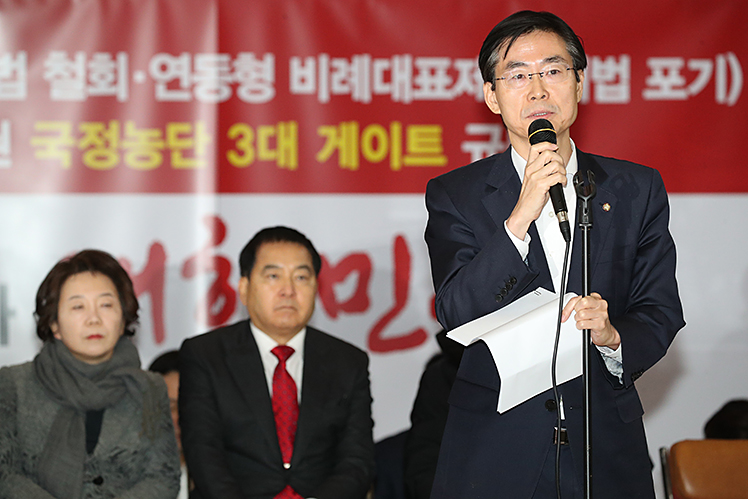 제목 노출 영역입니다 이미지