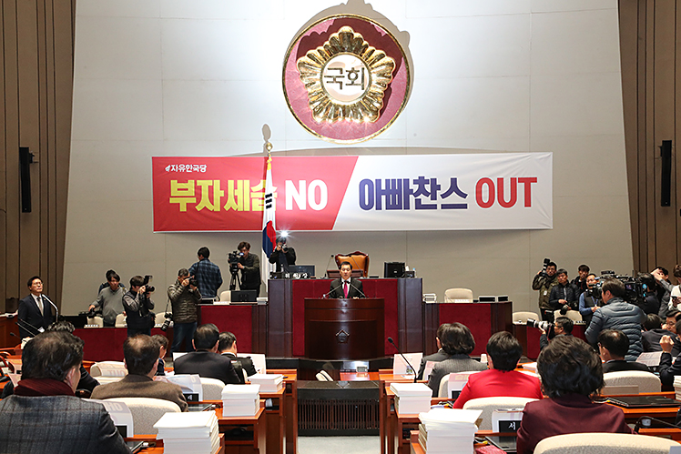 제목 노출 영역입니다 이미지