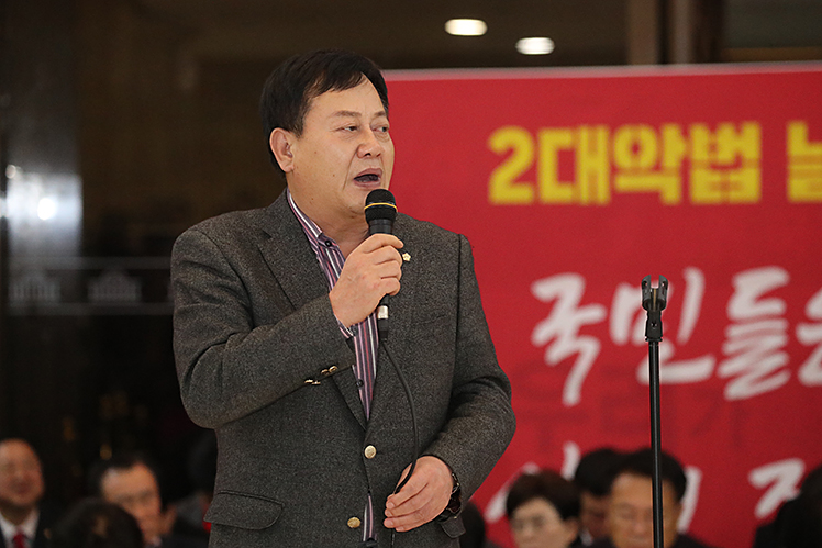 제목 노출 영역입니다 이미지