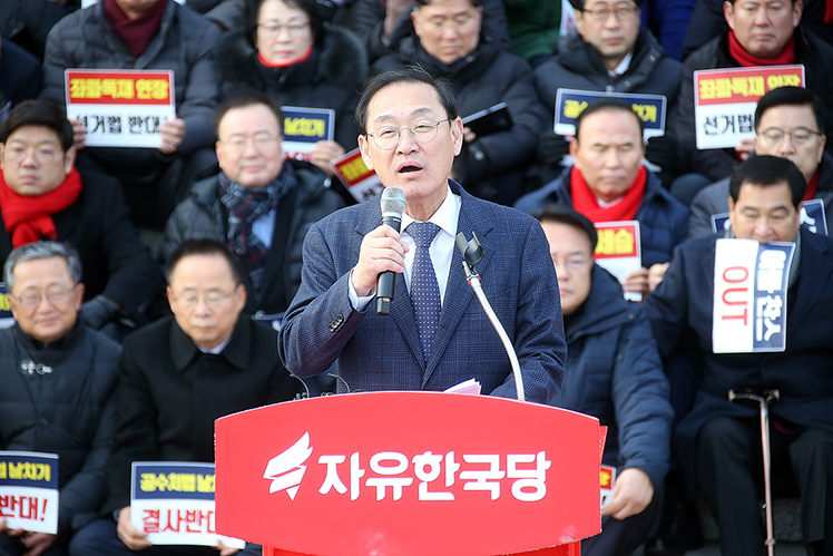 제목 노출 영역입니다 이미지
