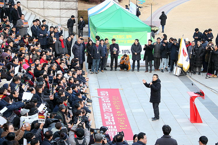 제목 노출 영역입니다 이미지