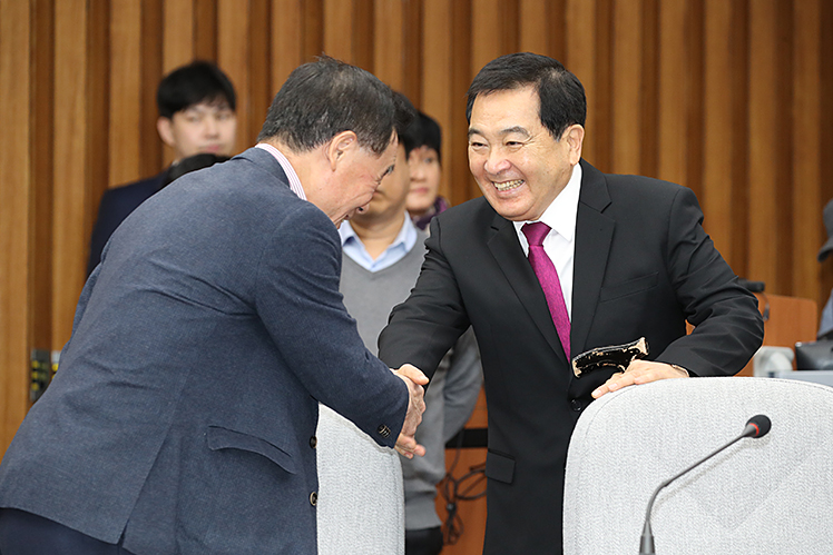 제목 노출 영역입니다 이미지