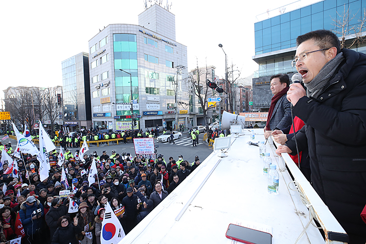 제목 노출 영역입니다 이미지